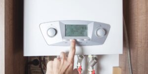 Quelles aides financières existent pour remplacer une vieille chaudière ?