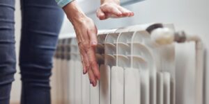 Pourquoi un radiateur reste froid alors que la chaudière fonctionne ?